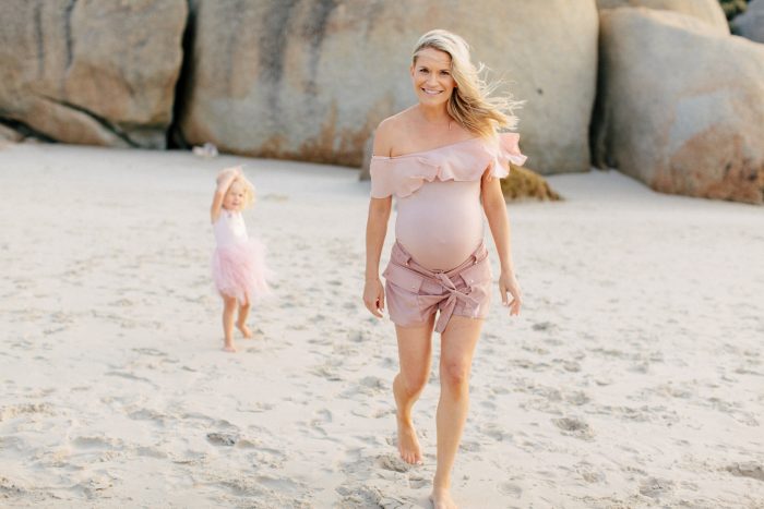 Maternity and baby photographer